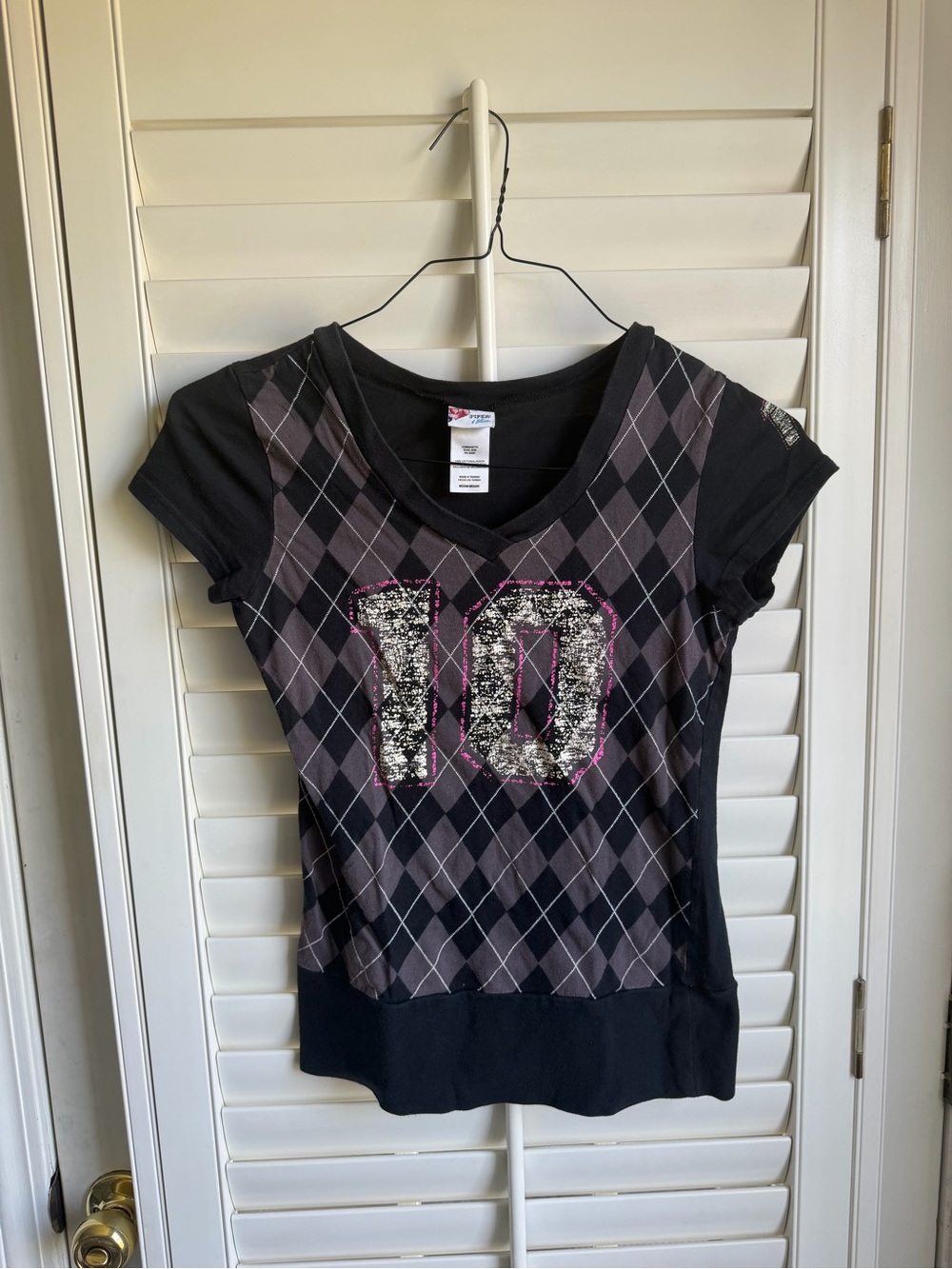 Piper & Blue Black Argyle Short-Sleeve Tee with number 10 graphics sz M Y2K